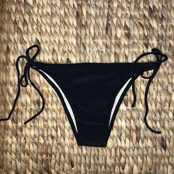 Brazilian Wear Size Large Black and White Striped Bikini Set. New No Tags - Picture 2 of 5